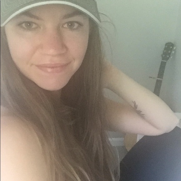 Meet your Posher, Chandler - Picture 1 of 1